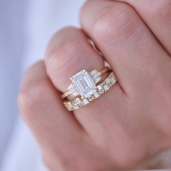 emeraldandtaperedbaguetteengagementring 14kyellow4 1445x