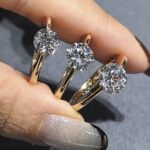 dancing diamond ring in 18k gold – minimal floating lab grown diamond solitaire