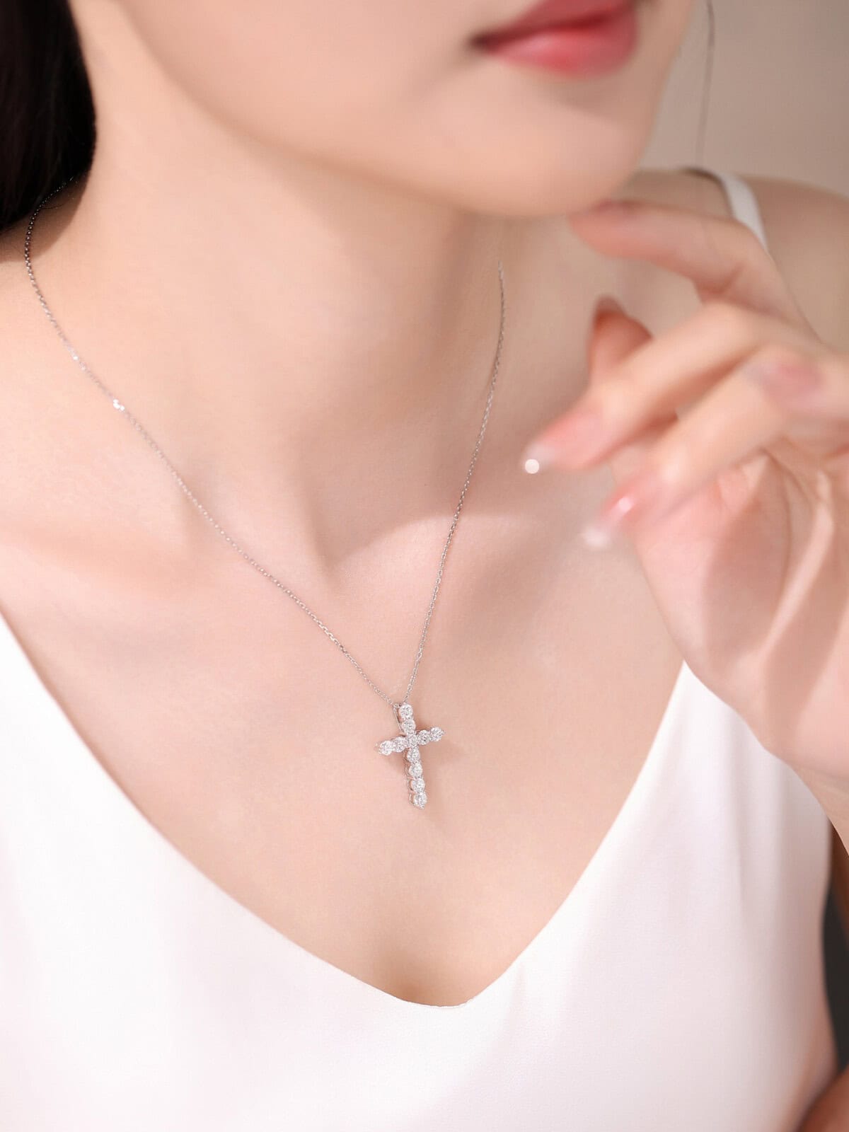 luxury cross pendant with universal openable clasp (2 sizes available)