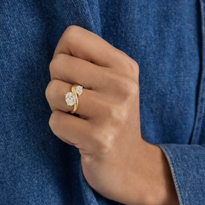 toi et moi oval & pear lab grown diamond engagement ring (2)