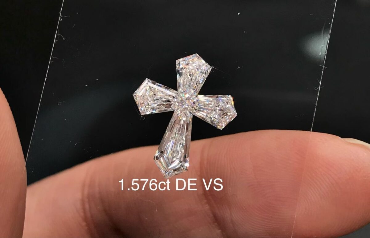 custom cross lab grown diamond | bespoke fancy cut diamond design