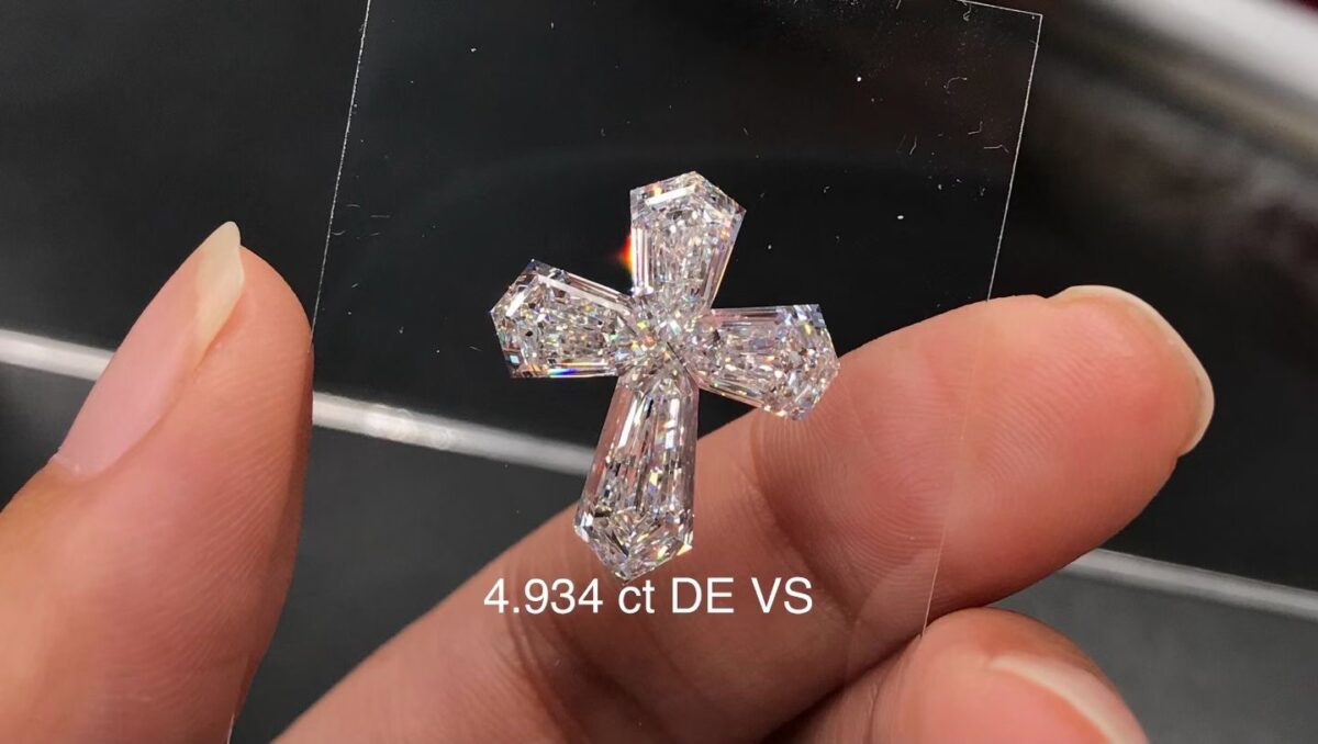 custom cross lab grown diamond | bespoke fancy cut diamond design