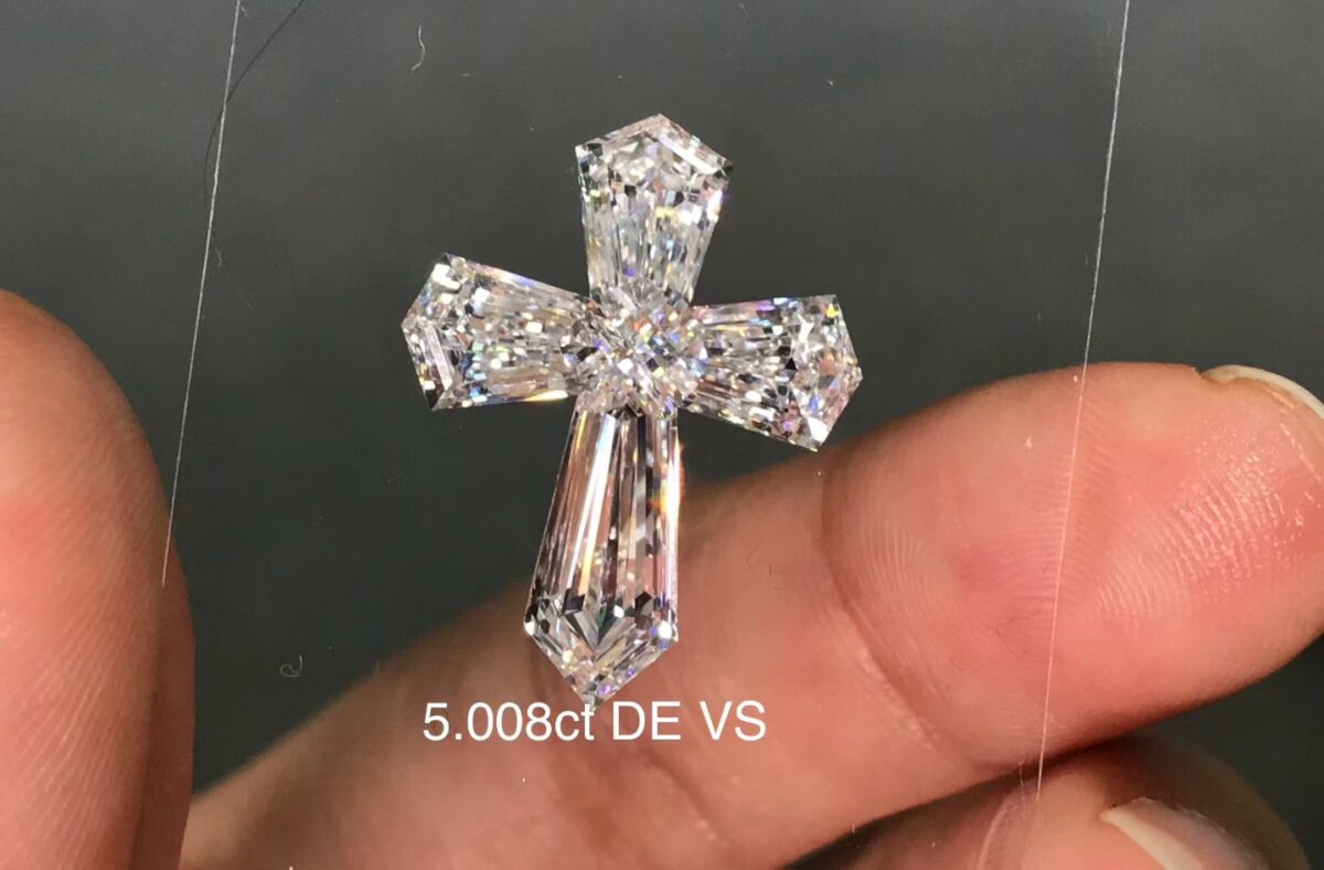 custom cross lab grown diamond | bespoke fancy cut diamond design