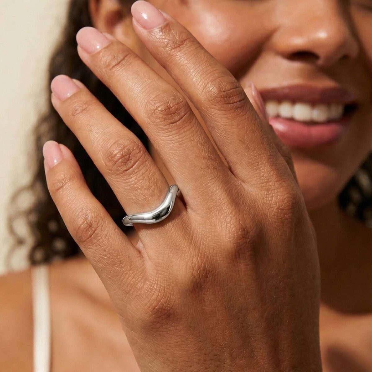 drip curved wedding band