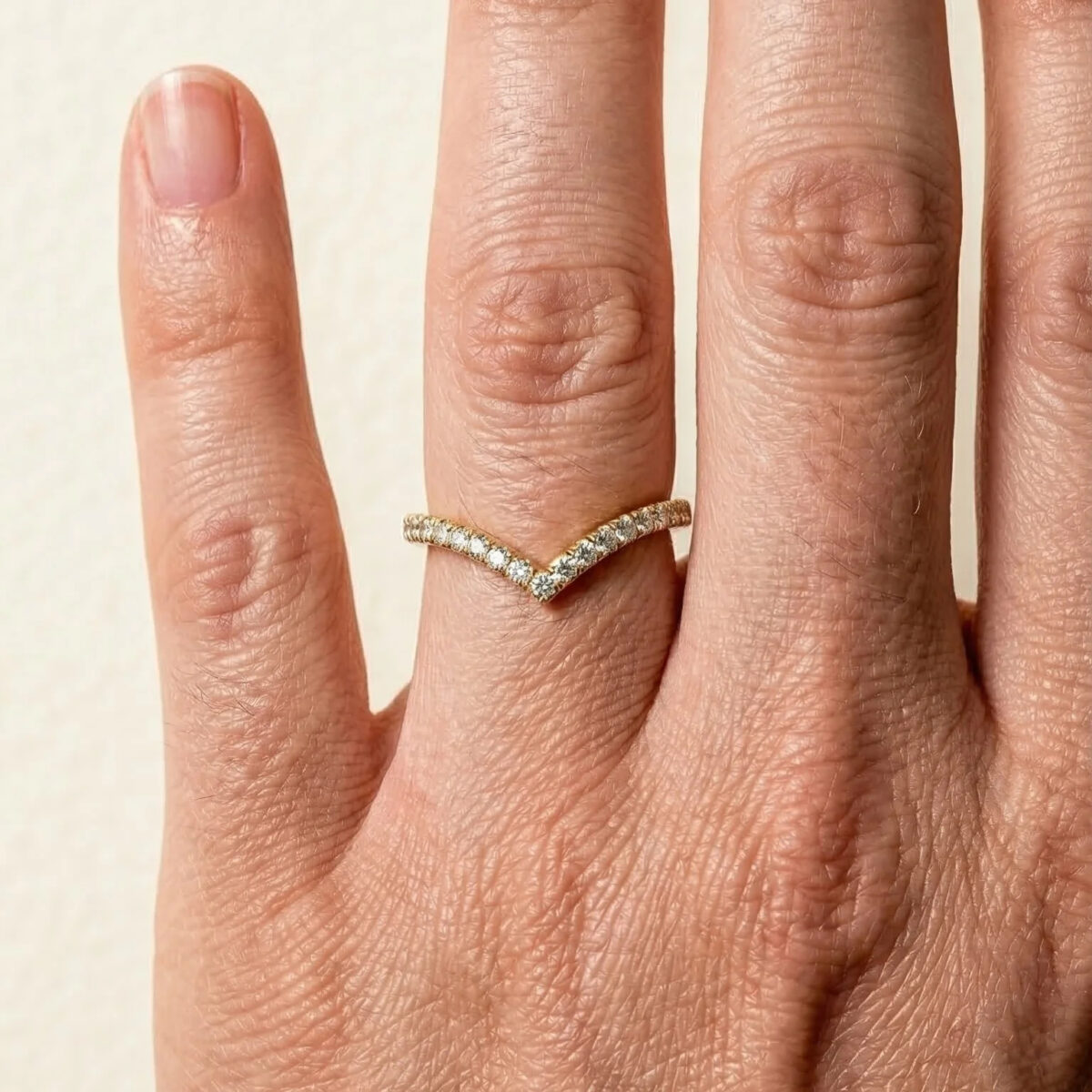 lambda curved pave wedding band