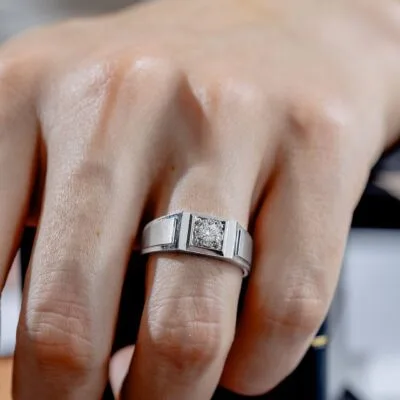 architectural platinum men’s ring with lab grown diamond (4)