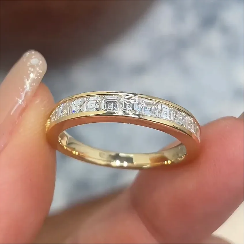 horizon baguette wedding band lab grown diamond band (复制)