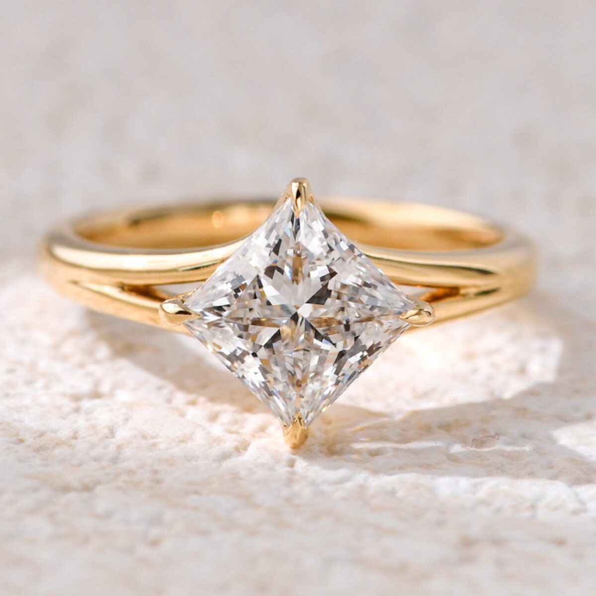 princess cut lab diamond ring – minimal y shank split band design