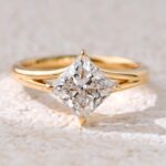 princess cut lab diamond ring – minimal y shank split band design