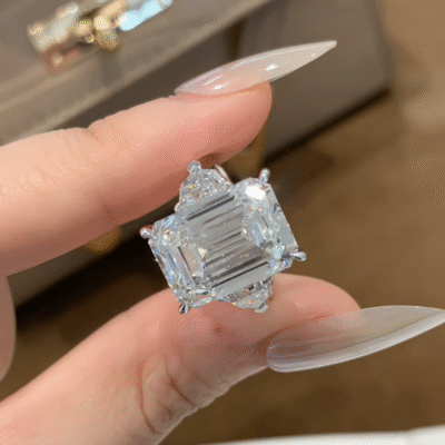 8001 the sovereign emerald cut three stone lab diamond engagement ring