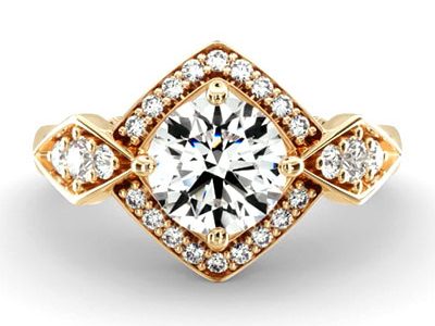 Vintage-Style Engagement Ring In 14K Yellow Gold